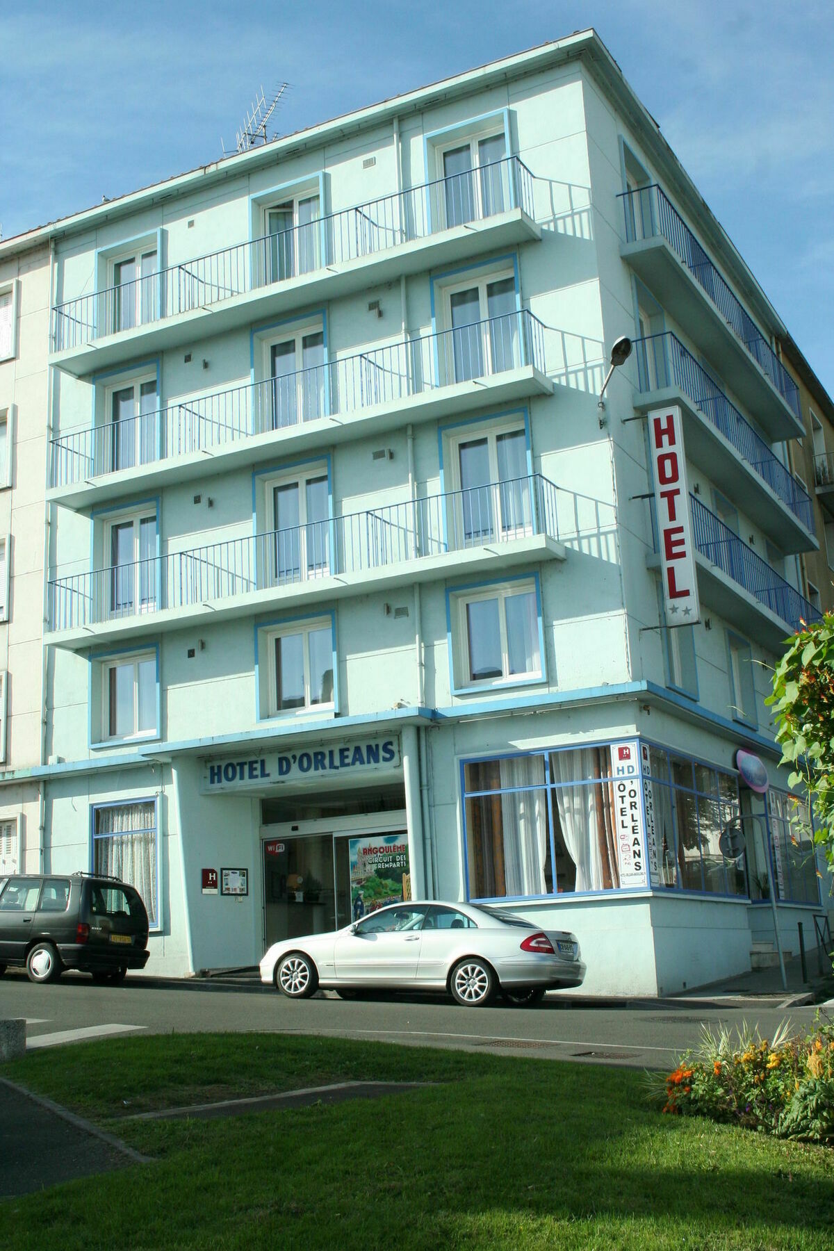 Hotel D'Orleans Angoulême Exteriör bild