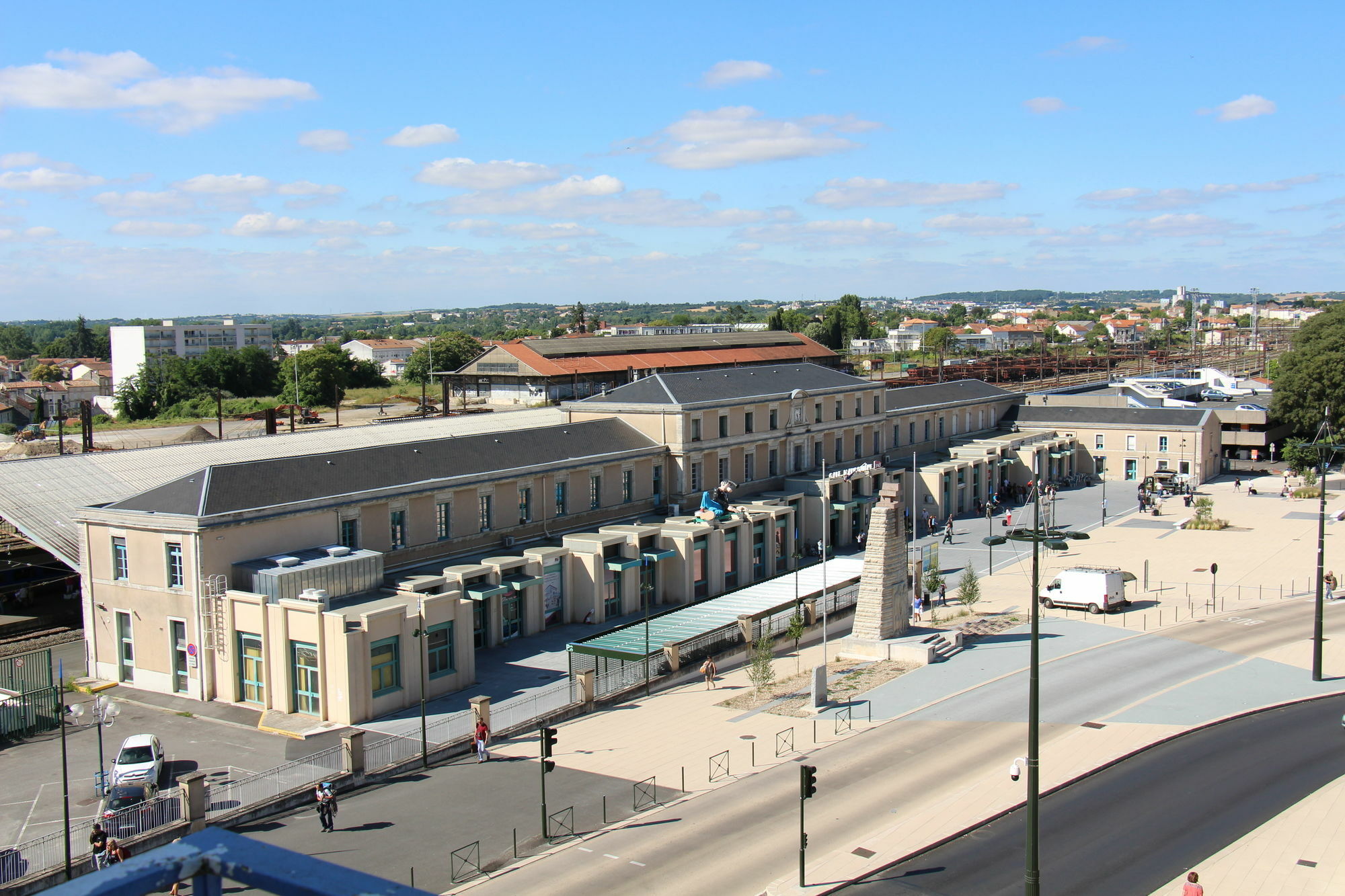 Hotel D'Orleans Angoulême Exteriör bild